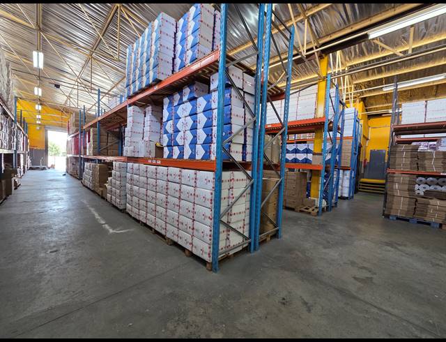 2,071M² WAREHOUSE FOR SALE IN SELBY